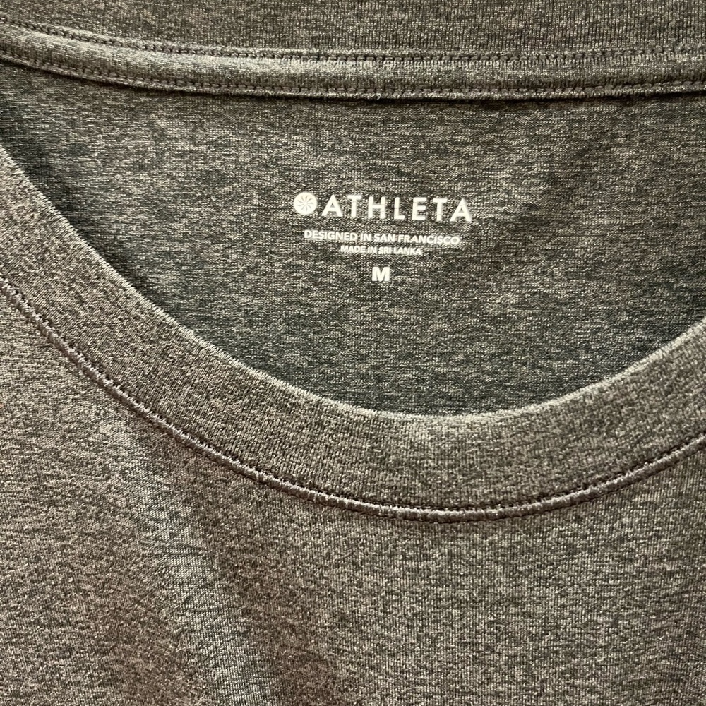 Athleta Women’s athletics shirt‎ size M - Picture 2 of 4